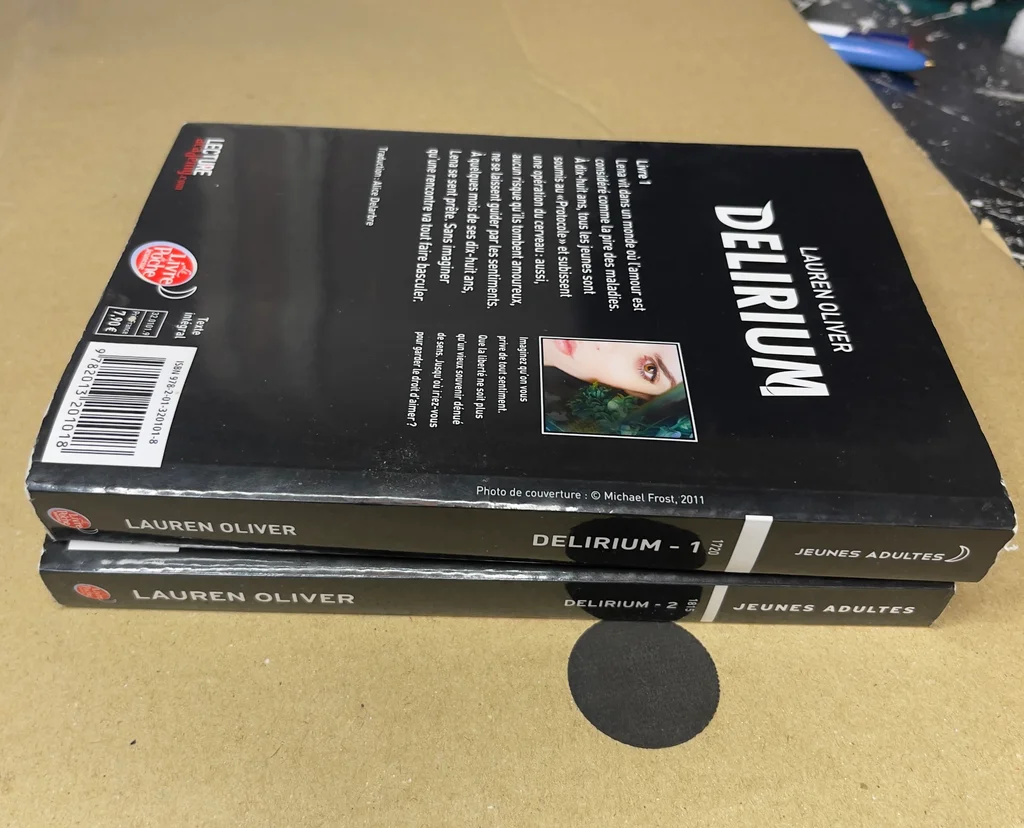 delirium libro Tomo 1 y 2 de Lauren Olivier – photo 3